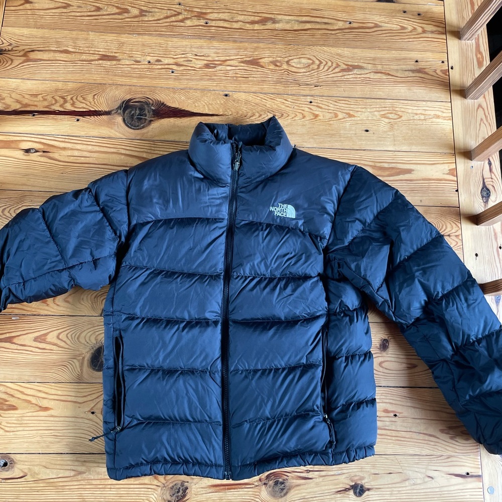 North face 700 puffer jacket